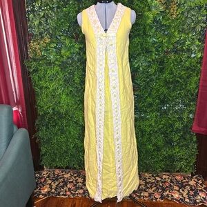 True vintage 60s/70sYellow Maxi Dress with White Lace Trim